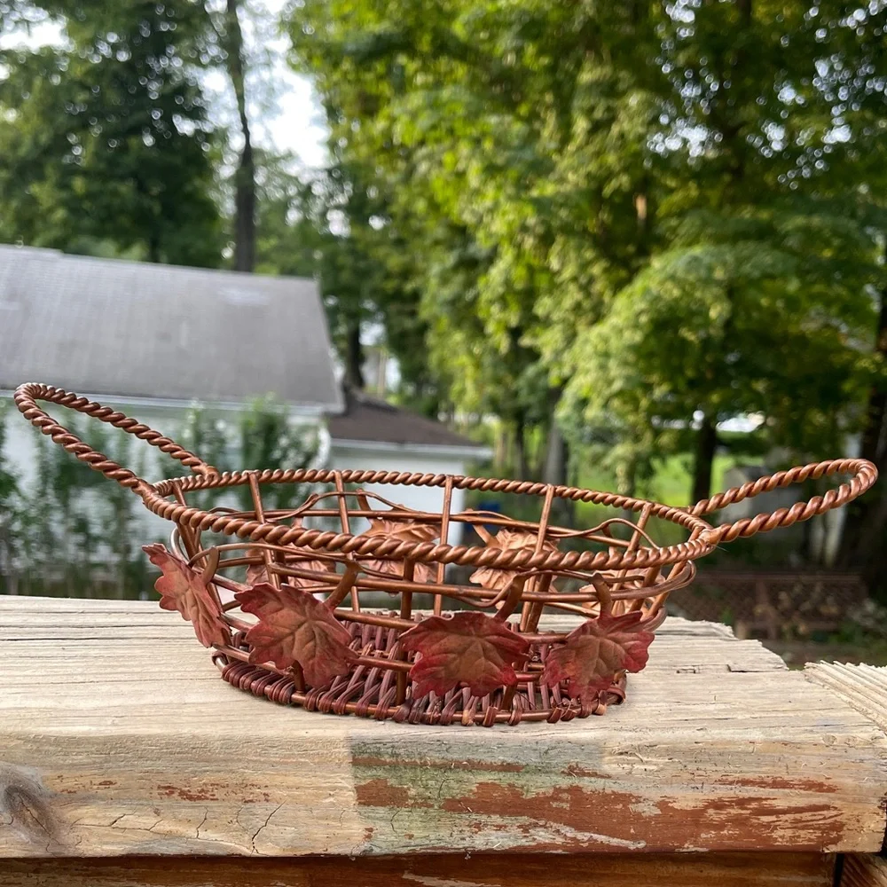 Oval Copper Wire Basket With Wicker Base Fall Decor‎